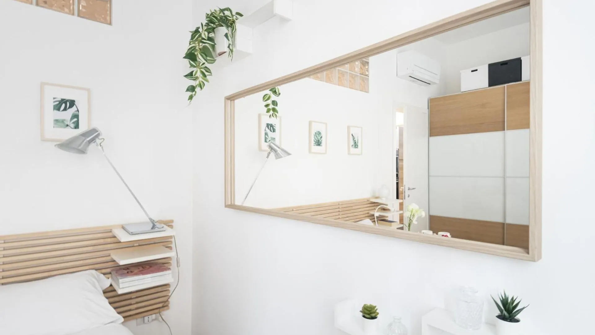 Easylife - Luminoso Bilocale In City Life Milano 0*,
