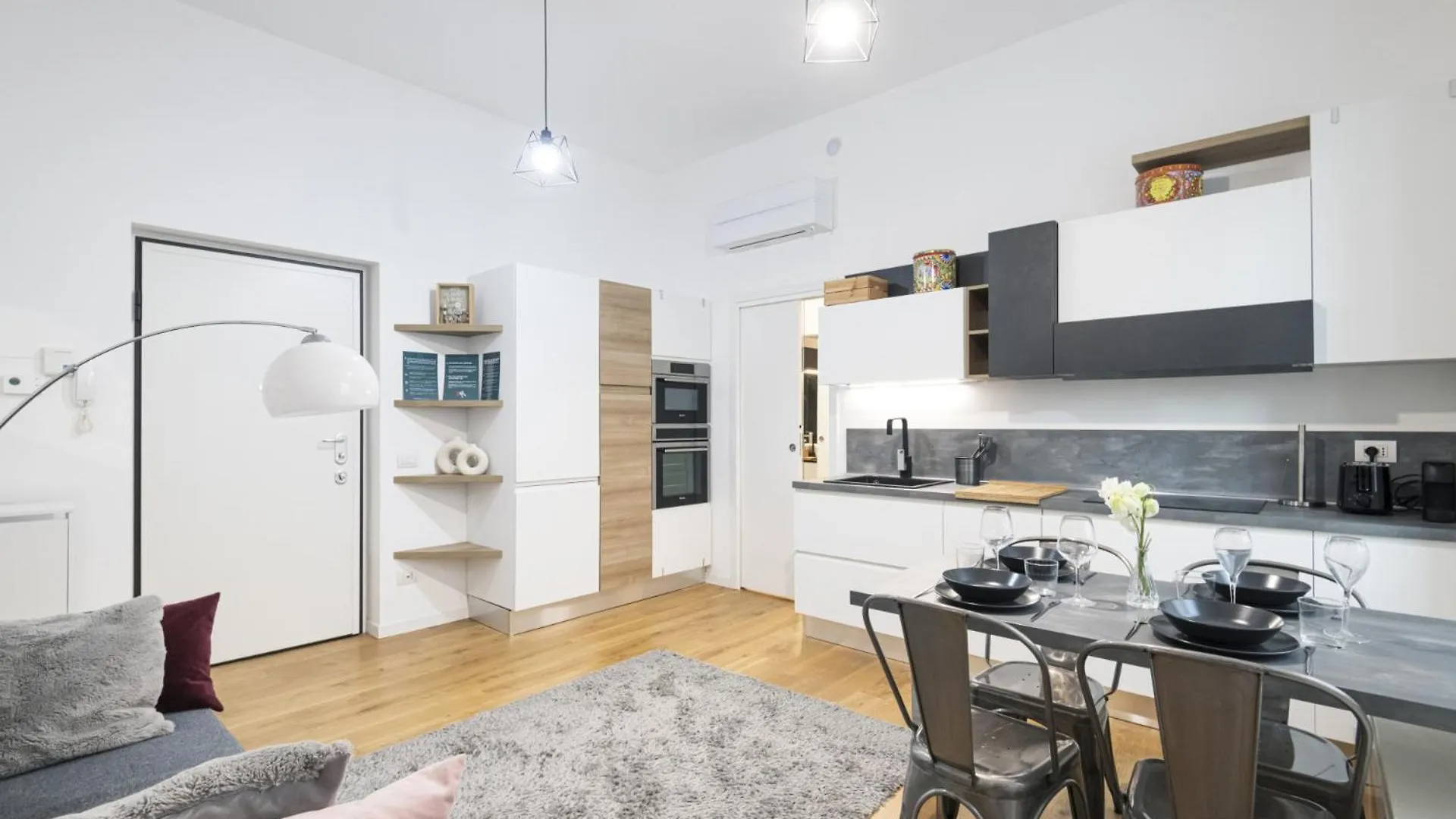 Appartamento Easylife - Luminoso Bilocale In City Life Milano